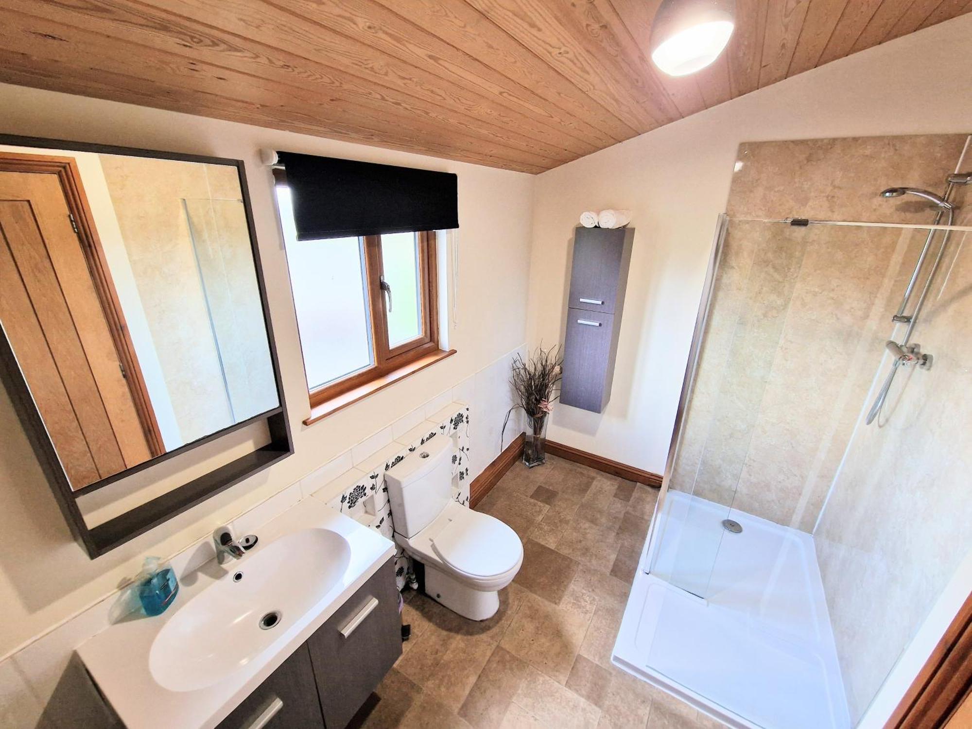 Kelty Ochil 8 With Private Hot Tub - Fife - Loch Leven - Lomond Hillsヴィラ エクステリア 写真