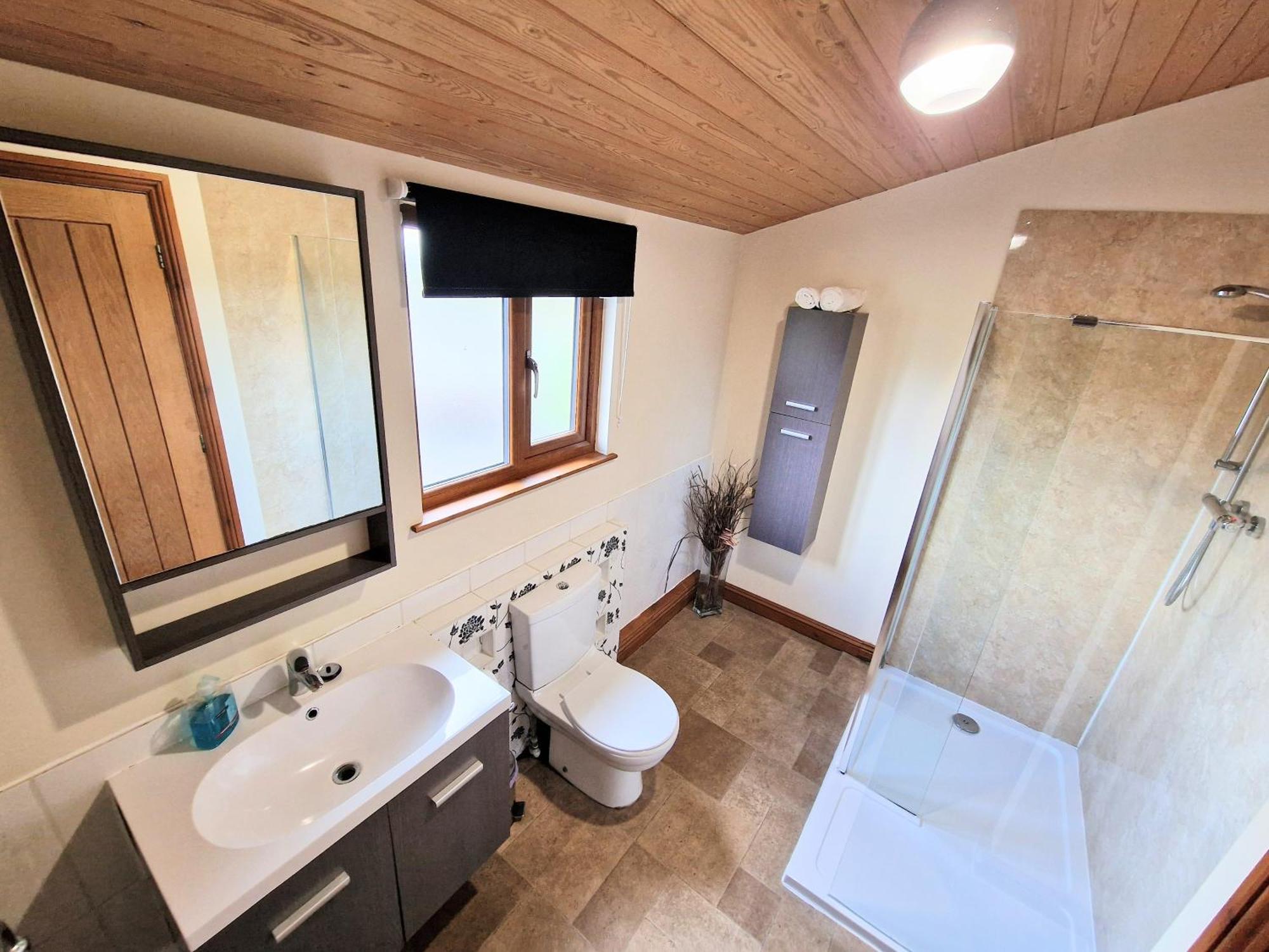 Kelty Ochil 8 With Private Hot Tub - Fife - Loch Leven - Lomond Hillsヴィラ エクステリア 写真